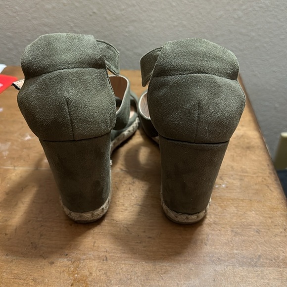 Dark green suede wedges - Picture 3 of 4
